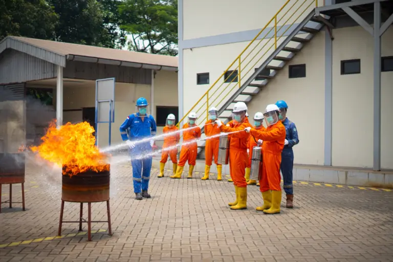 Further Offshore Emergency Training with Compressed Air Emergency Breathing System (FOET with CA-EBS)
