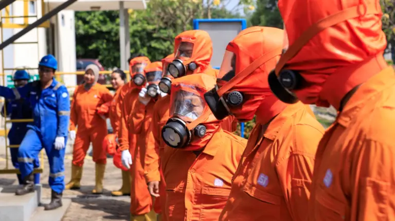 Further Offshore Emergency Training with Compressed Air Emergency Breathing System (FOET with CA-EBS)