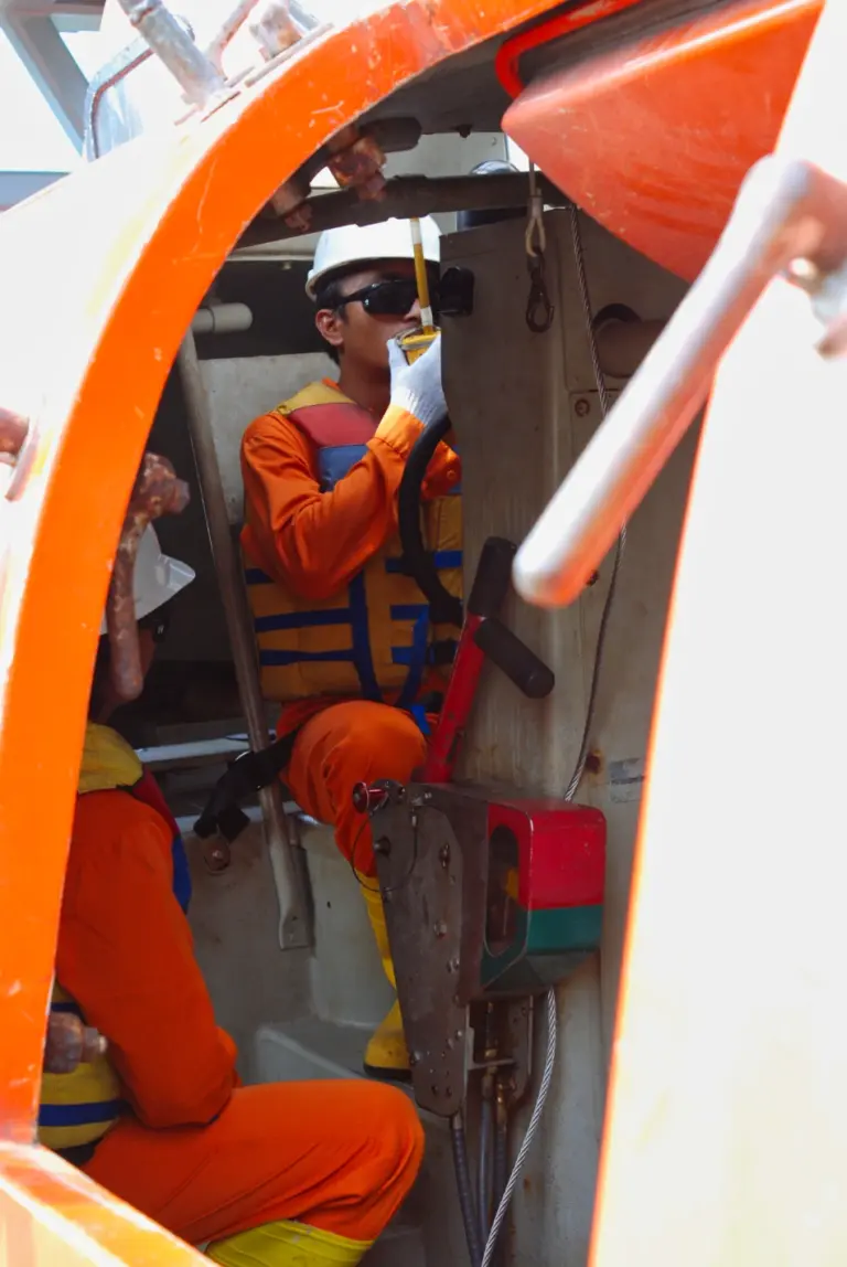 Offshore Lifeboat Coxswain – Further Training (Twin Fall)