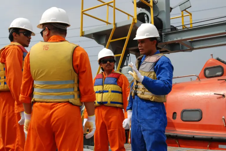 Offshore Lifeboat Coxswain (Twin Fall)