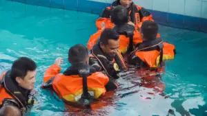 Shallow Water Compressed Air Emergency Breathing System (CA-EBS) Initial Deployment Training