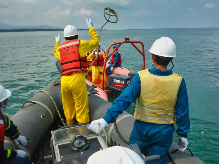 Basic Fast Rescue Craft Coxswain