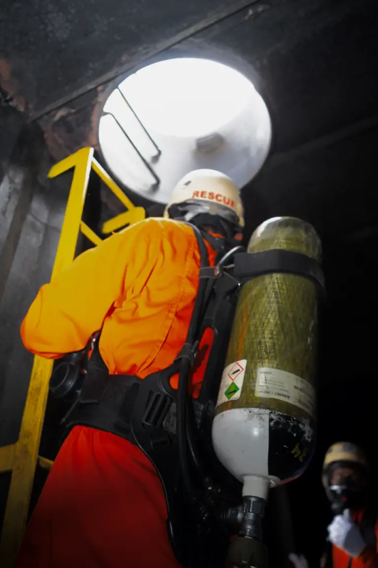 Confined Space Safety – Entrant/Attendant